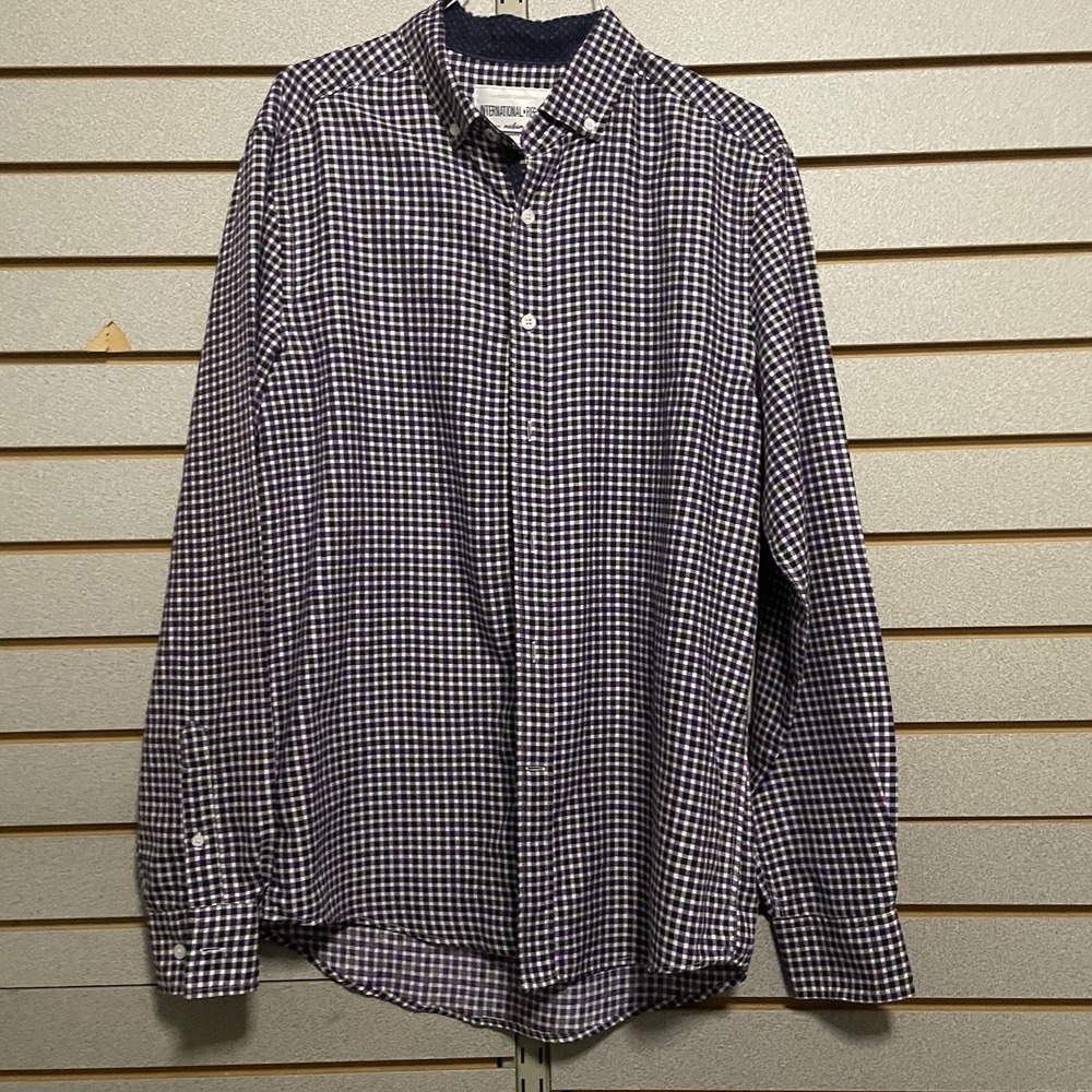 International Report Men's Medium Purple Black White‎ Checked Long Sleeve Shirt